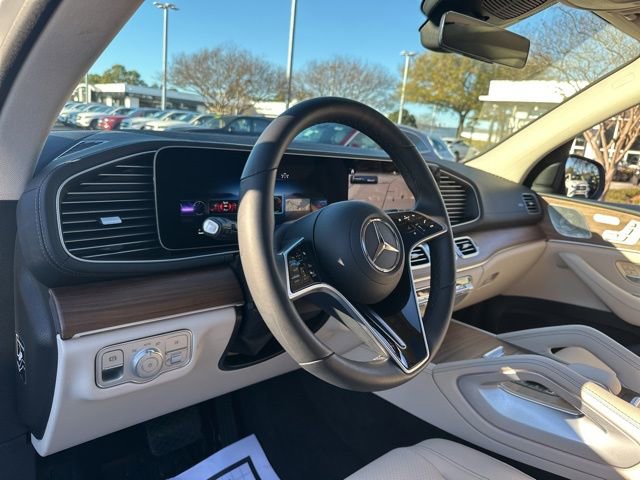 Certified 2026 Mercedes-Benz GLS 450 4MATIC image 18