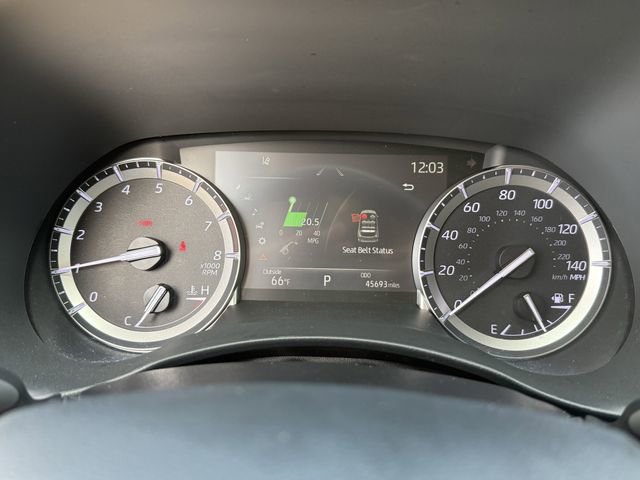 Used 2022 Toyota Highlander XLE image 16