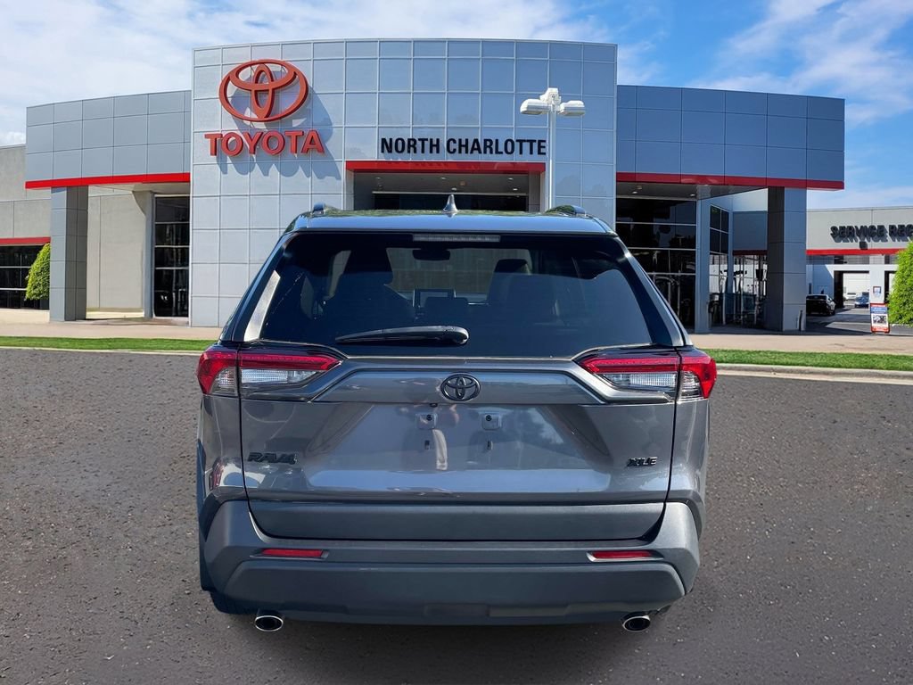 Used 2023 Toyota RAV4 XLE Premium FWD image 7