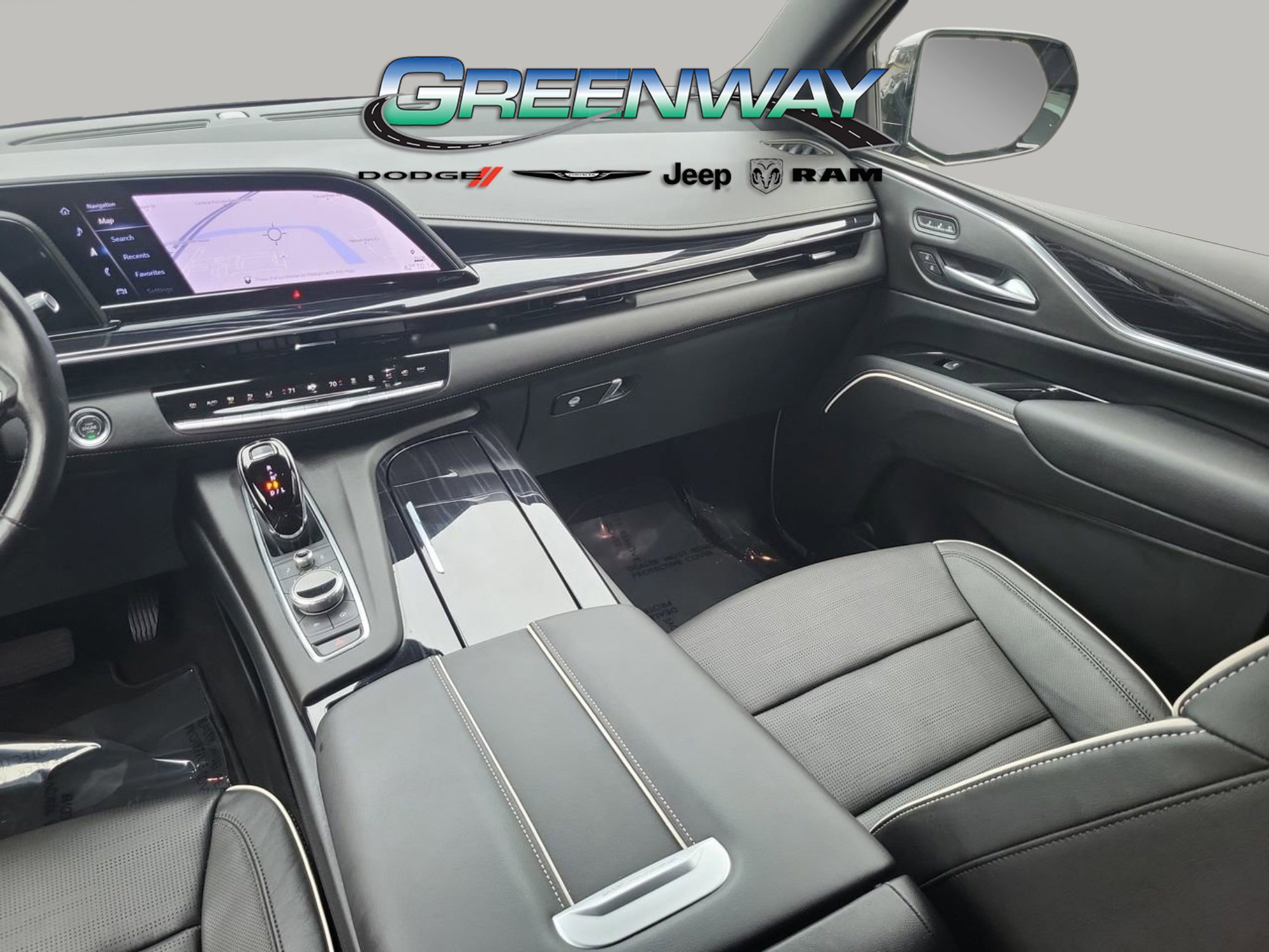 Used 2024 Cadillac Escalade Sport w/ Touring Package image 9