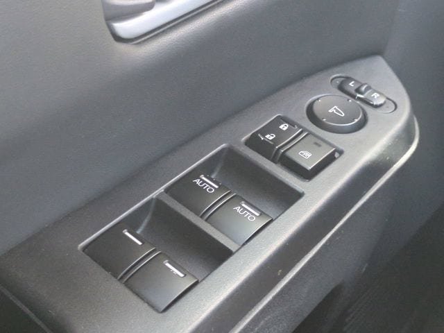 Used 2013 Honda Pilot Touring image 24