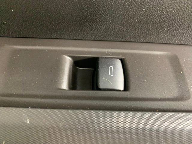 Used 2025 GMC Canyon Elevation image 31