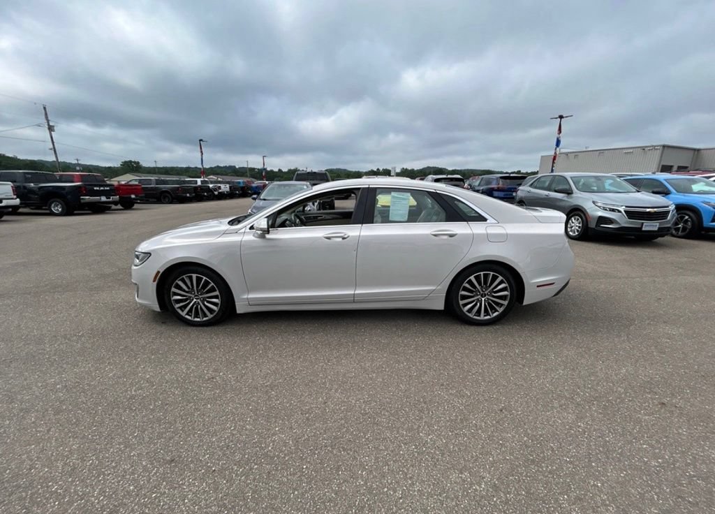 Used 2019 Lincoln MKZ Premiere FWD image 8