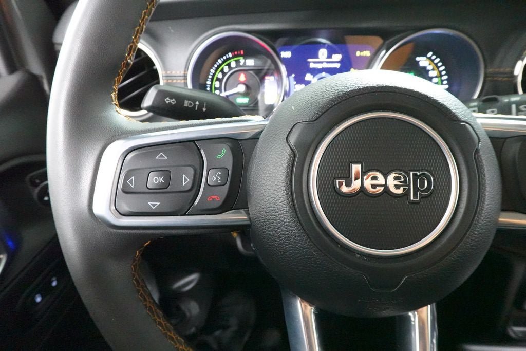 Used 2023 Jeep Wrangler Unlimited Sahara AWD/4WD image 14