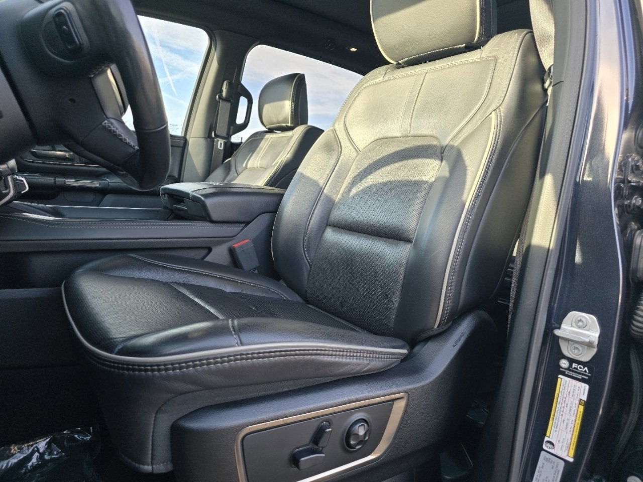 Used 2021 RAM 1500 Limited image 28