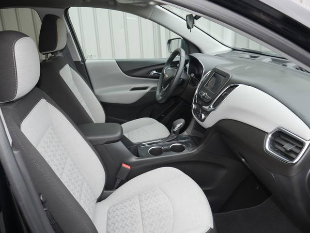 Used 2023 Chevrolet Equinox LT w/ Driver Convenience Package AWD/4WD image 24