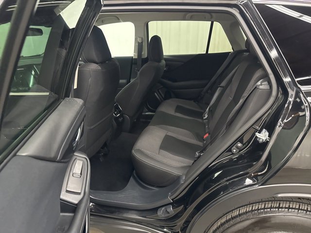 Used 2022 Subaru Outback Premium image 9