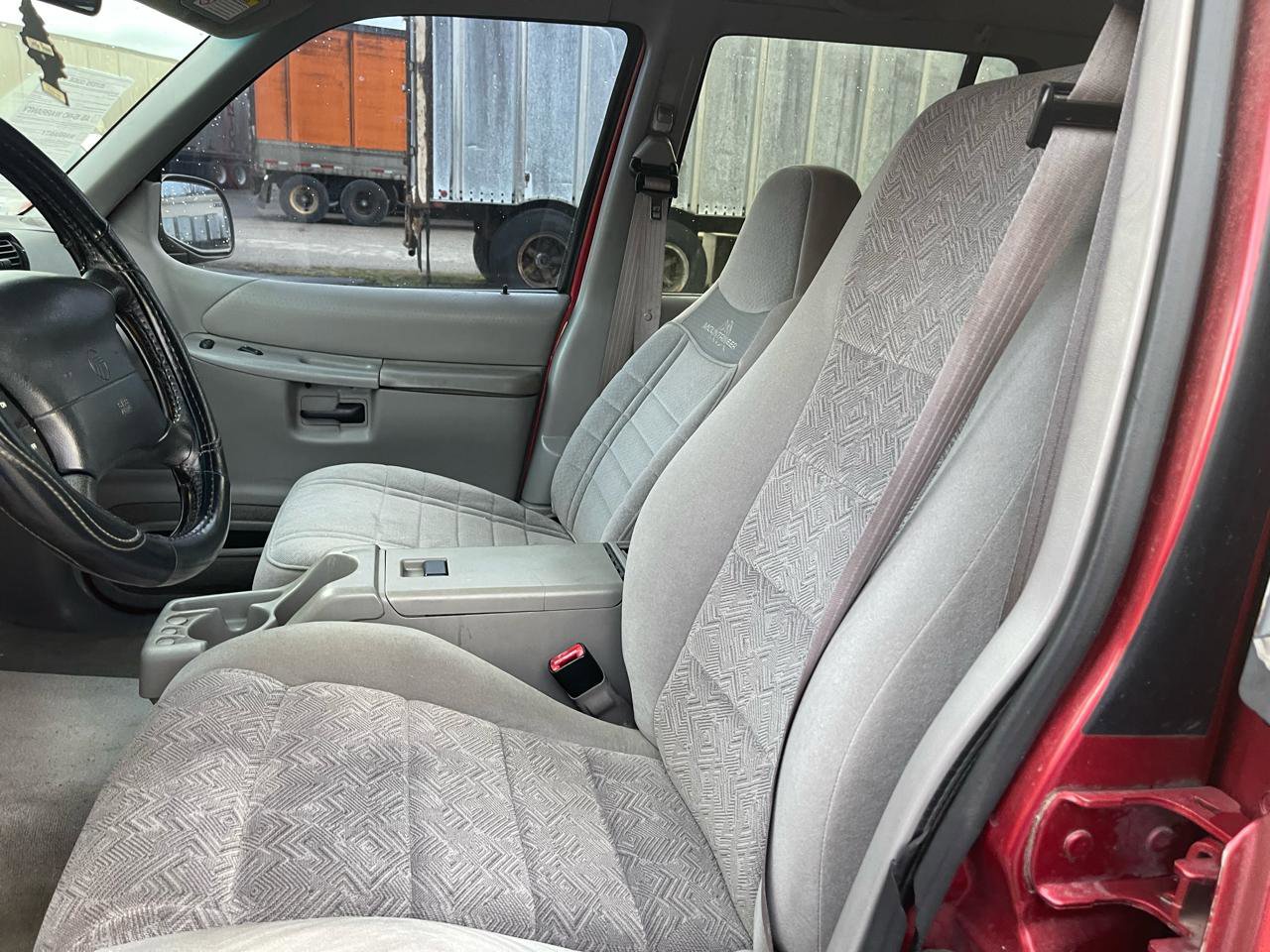 Used 1998 Mercury Mountaineer AWD V8 image 5