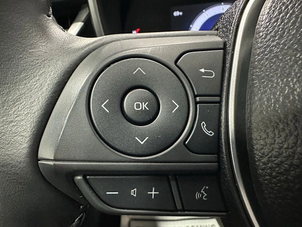 Used 2025 Toyota Corolla XSE FWD image 19