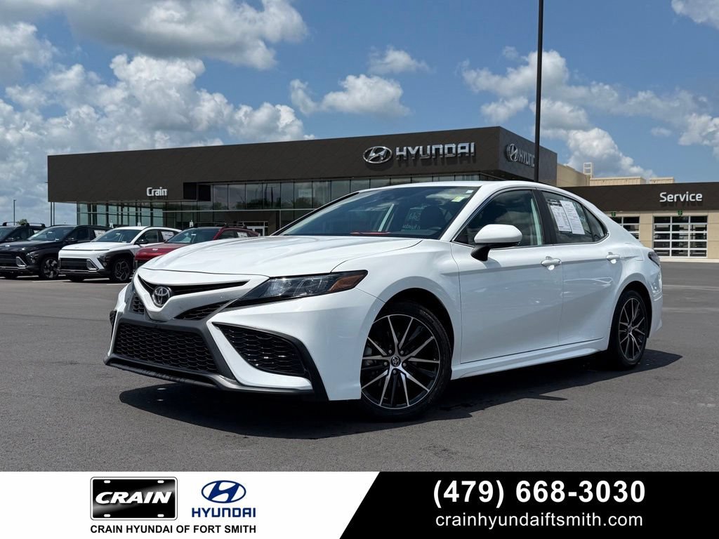 Used 2024 Toyota Camry SE