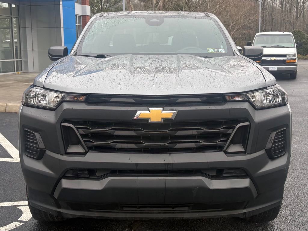 Used 2023 Chevrolet Colorado W/T image 3