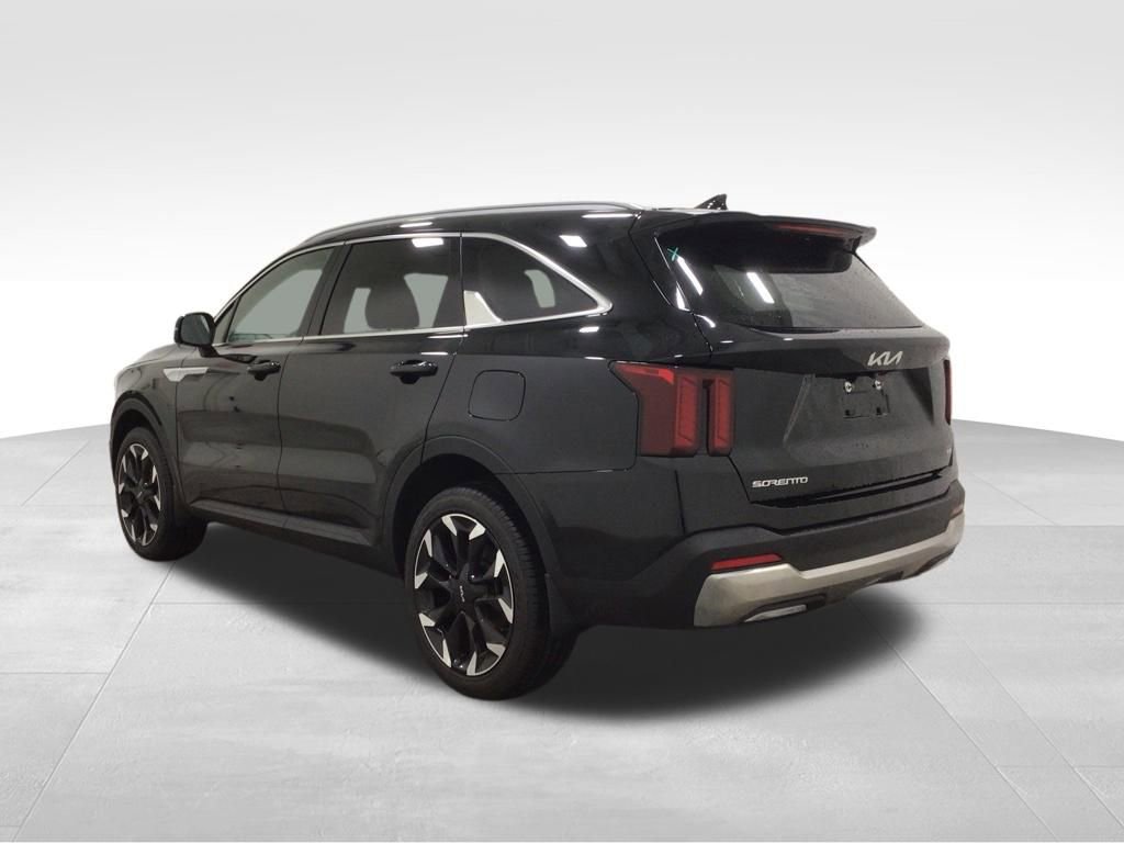 Used 2025 Kia Sorento EX AWD/4WD image 2