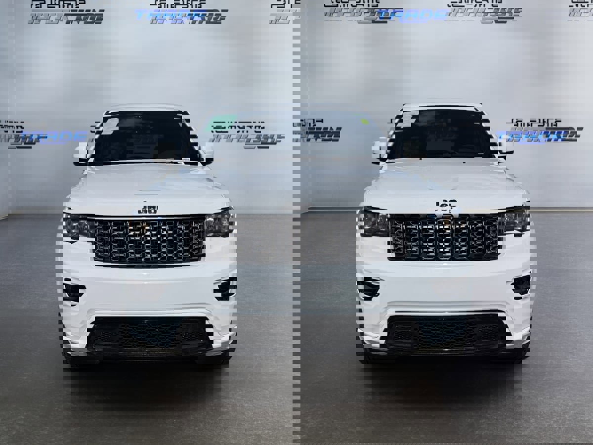 Used 2019 Jeep Grand Cherokee Altitude image 2