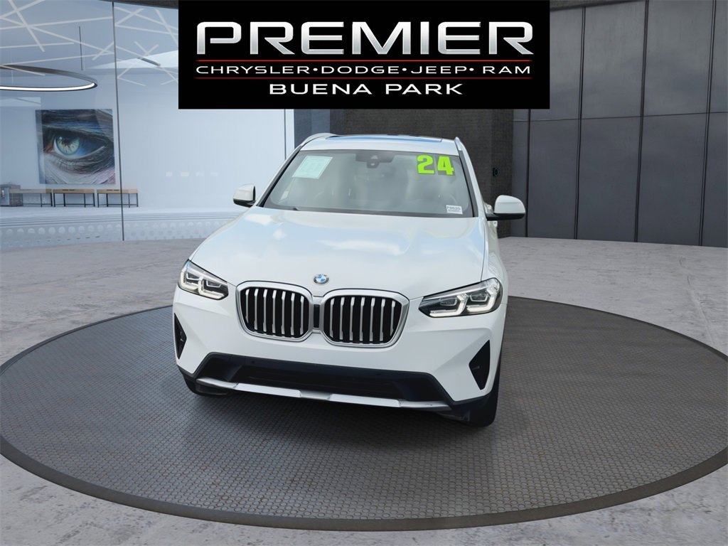 Used 2024 BMW X3 xDrive30i w/ Premium Essential Package image 3