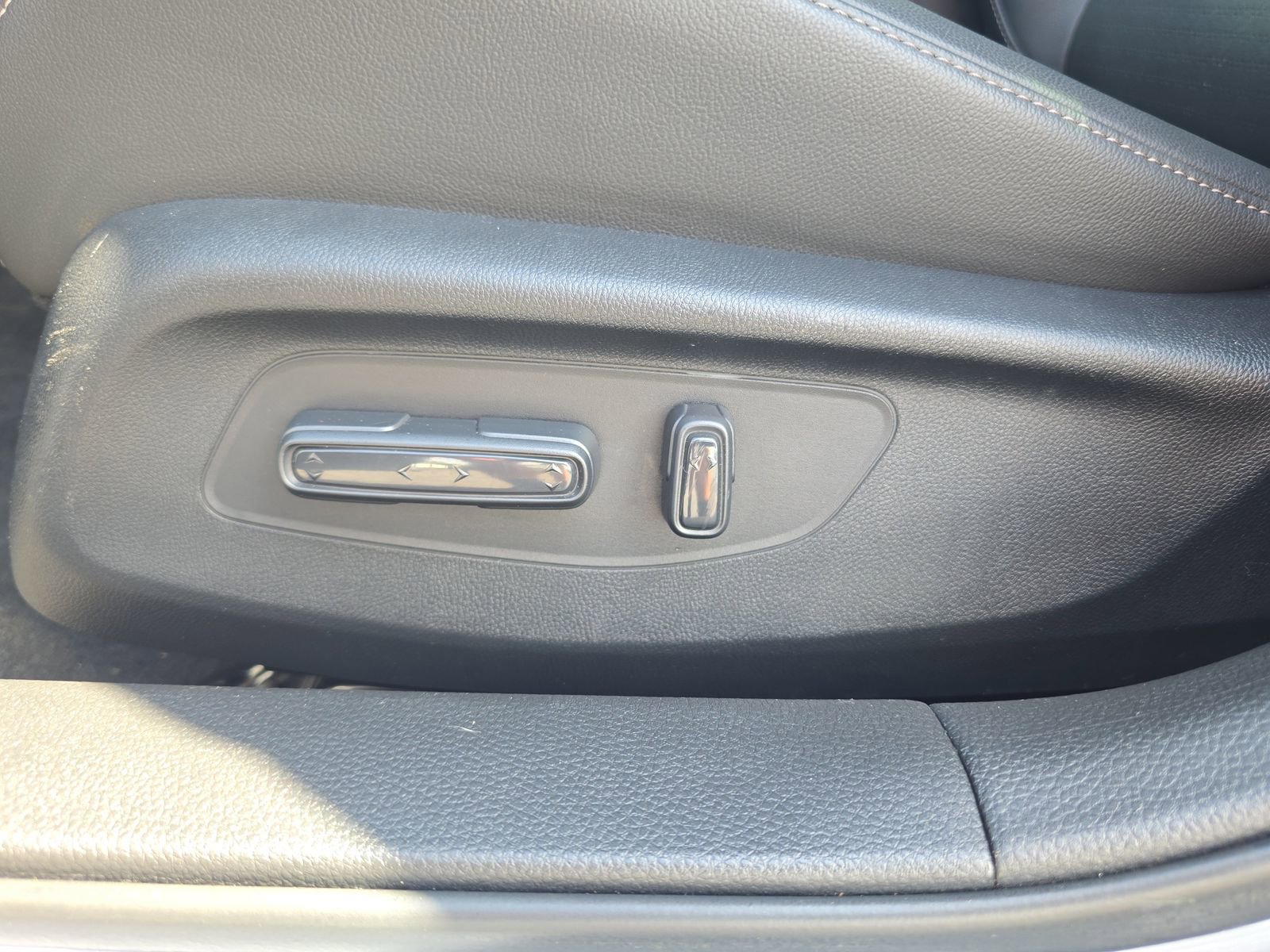 Used 2024 Honda Civic Touring image 16