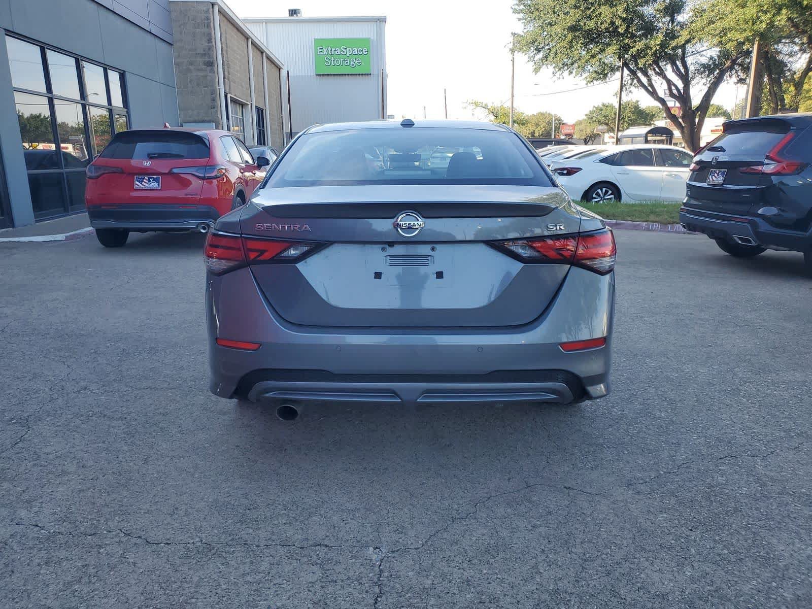 Used 2023 Nissan Sentra SR w/ Electronics Package FWD image 5