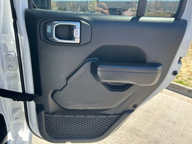 Used 2021 Jeep Gladiator Mojave AWD/4WD image 28