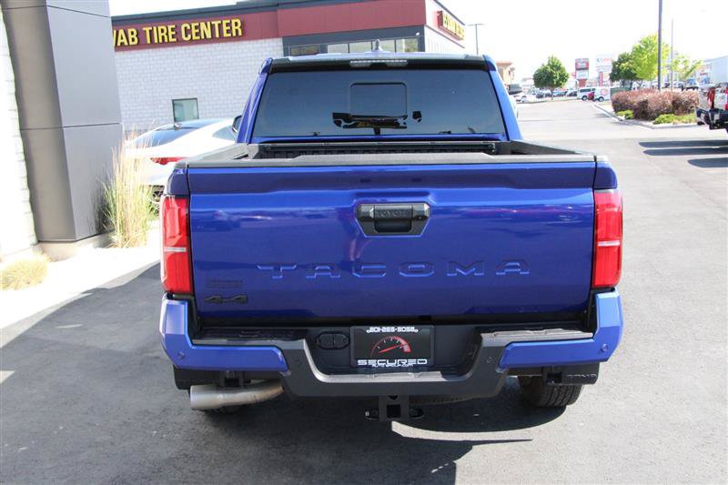 Used 2025 Toyota Tacoma SR5 AWD/4WD image 6