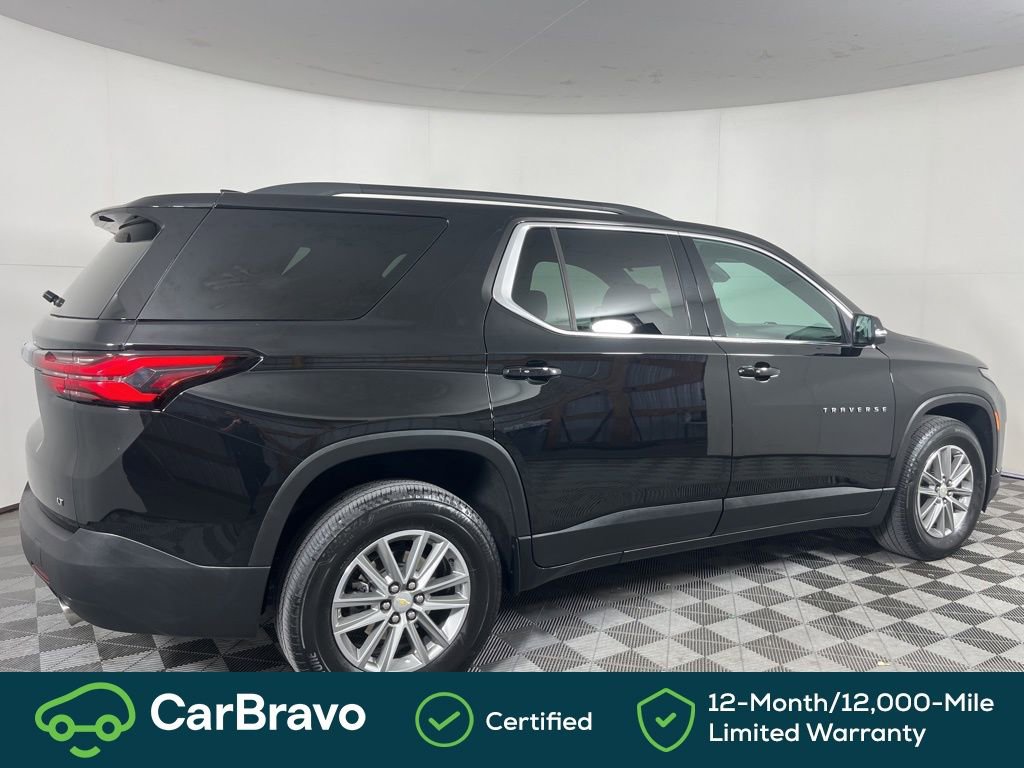 Certified 2023 Chevrolet Traverse LT w/ Rear Camera Mirror Package image 4