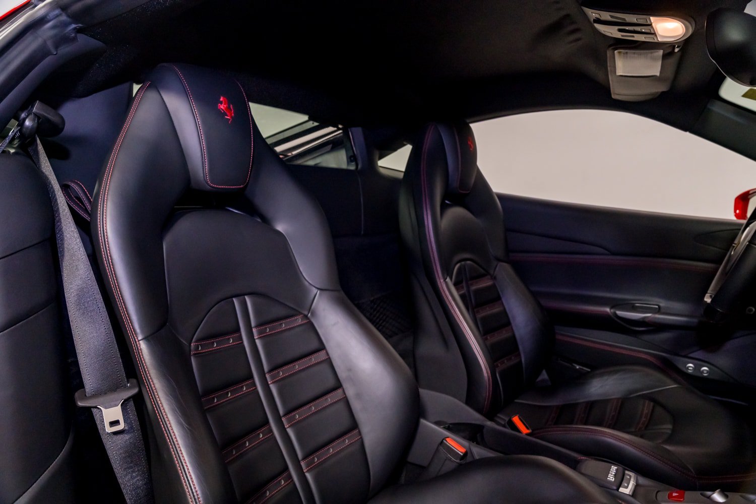 Used 2019 Ferrari 488 GTB RWD image 30