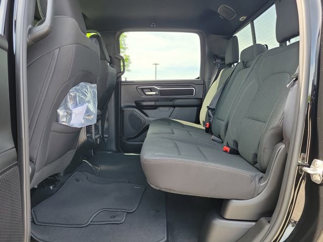 Used 2026 RAM 1500 4x4 Crew Cab image 10