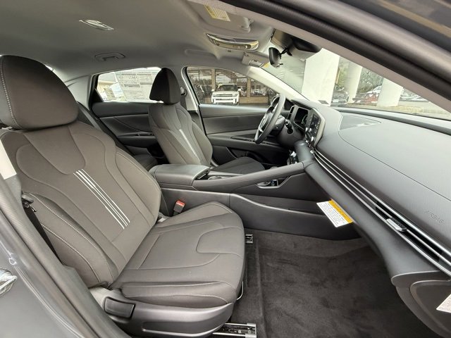 New 2026 Hyundai Elantra Blue image 16