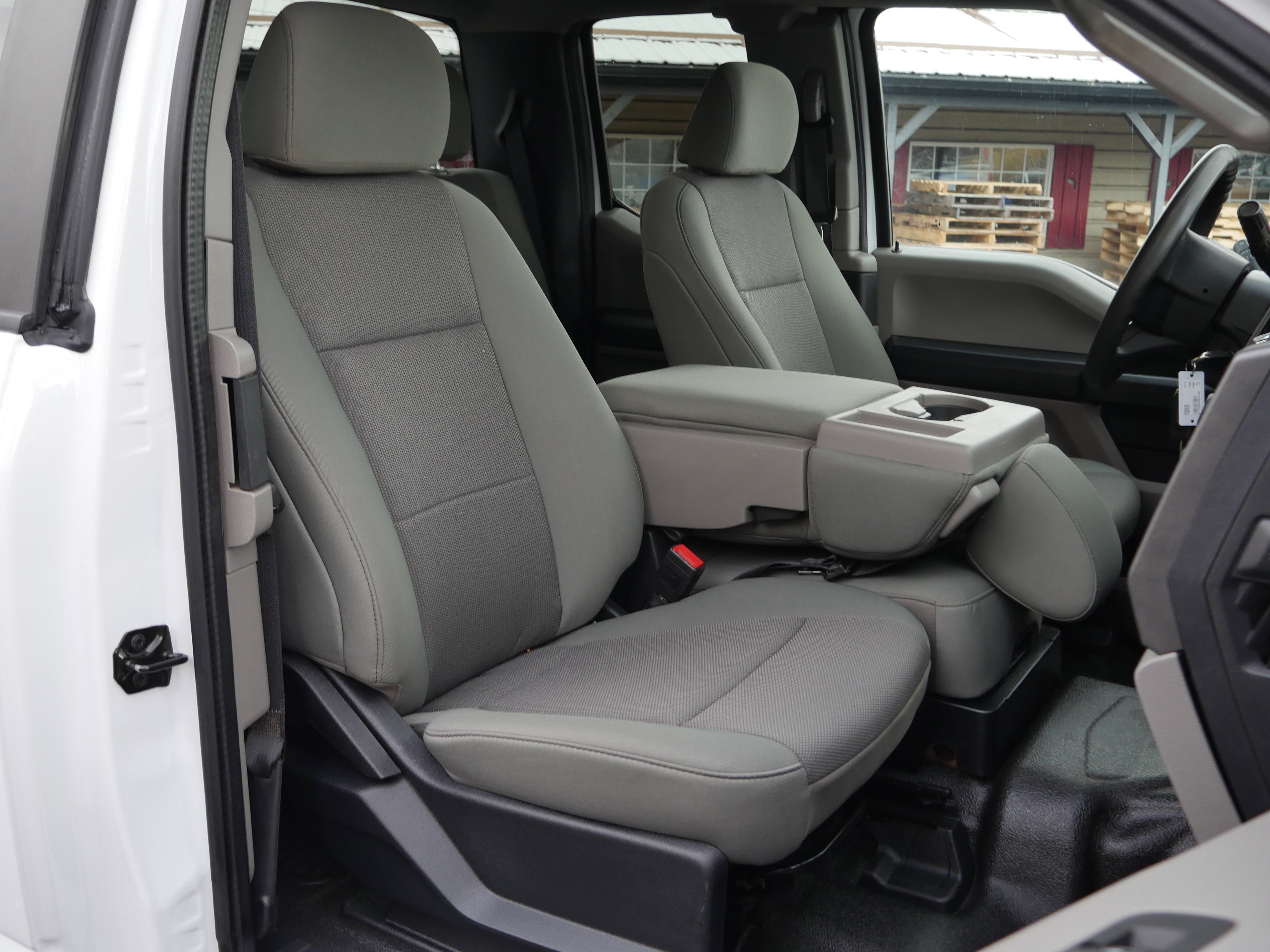 Certified 2021 Ford F250 XL w/ Power Equipment Group image 27