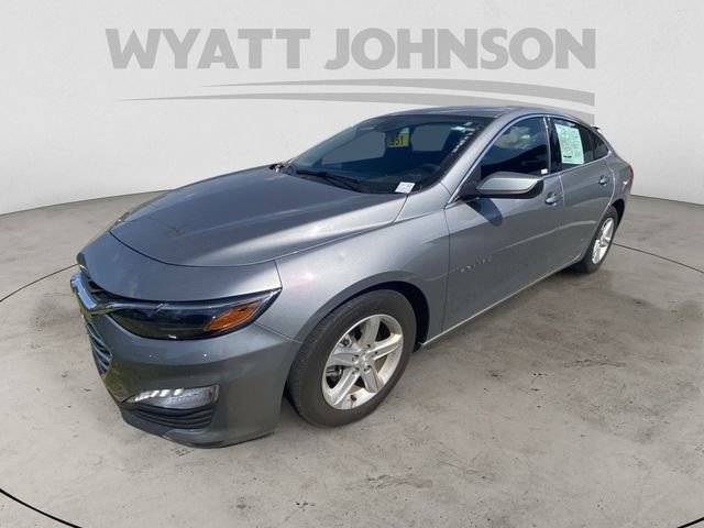 Used 2023 Chevrolet Malibu LT FWD image 2