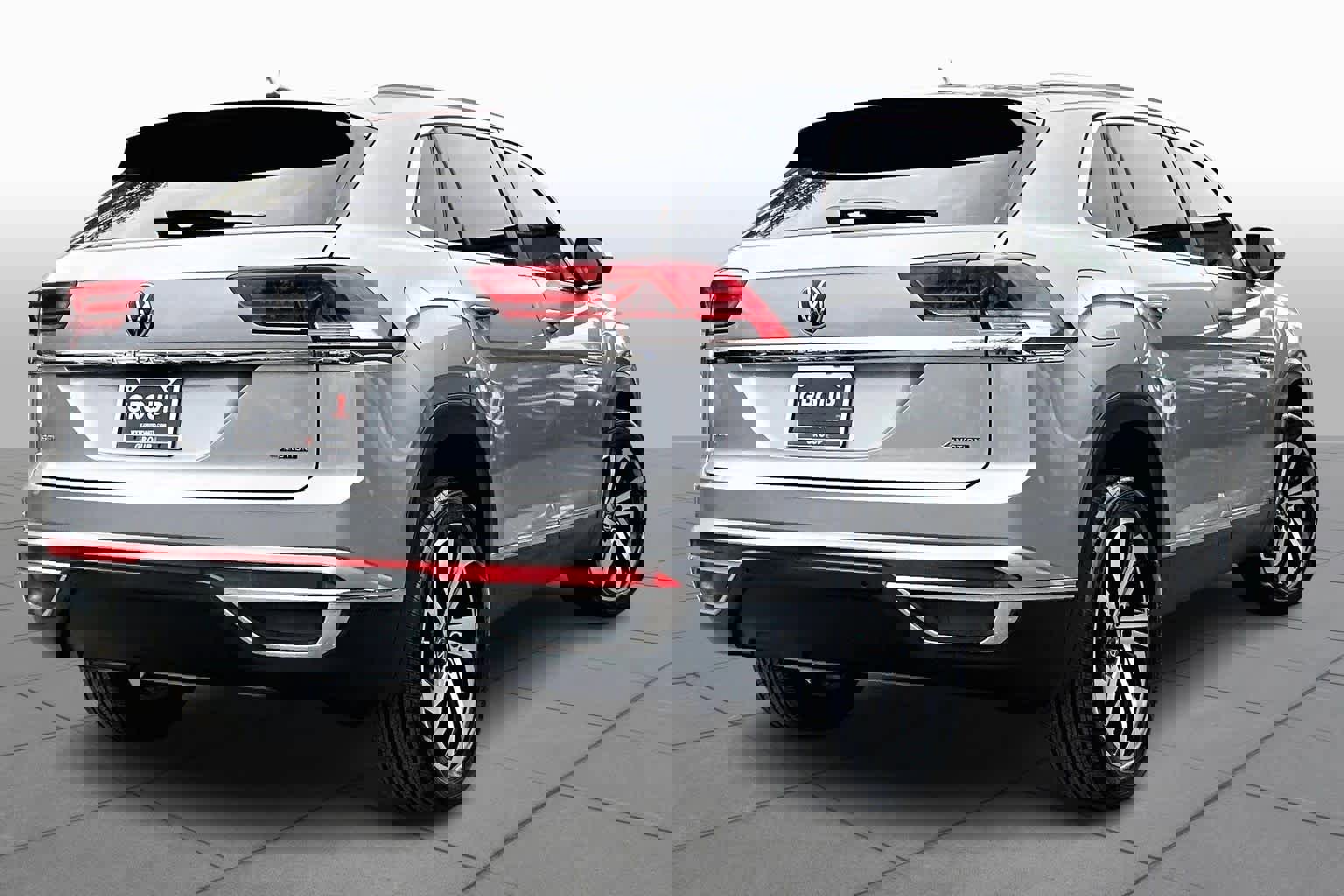 Used 2023 Volkswagen Atlas Cross Sport SEL image 13