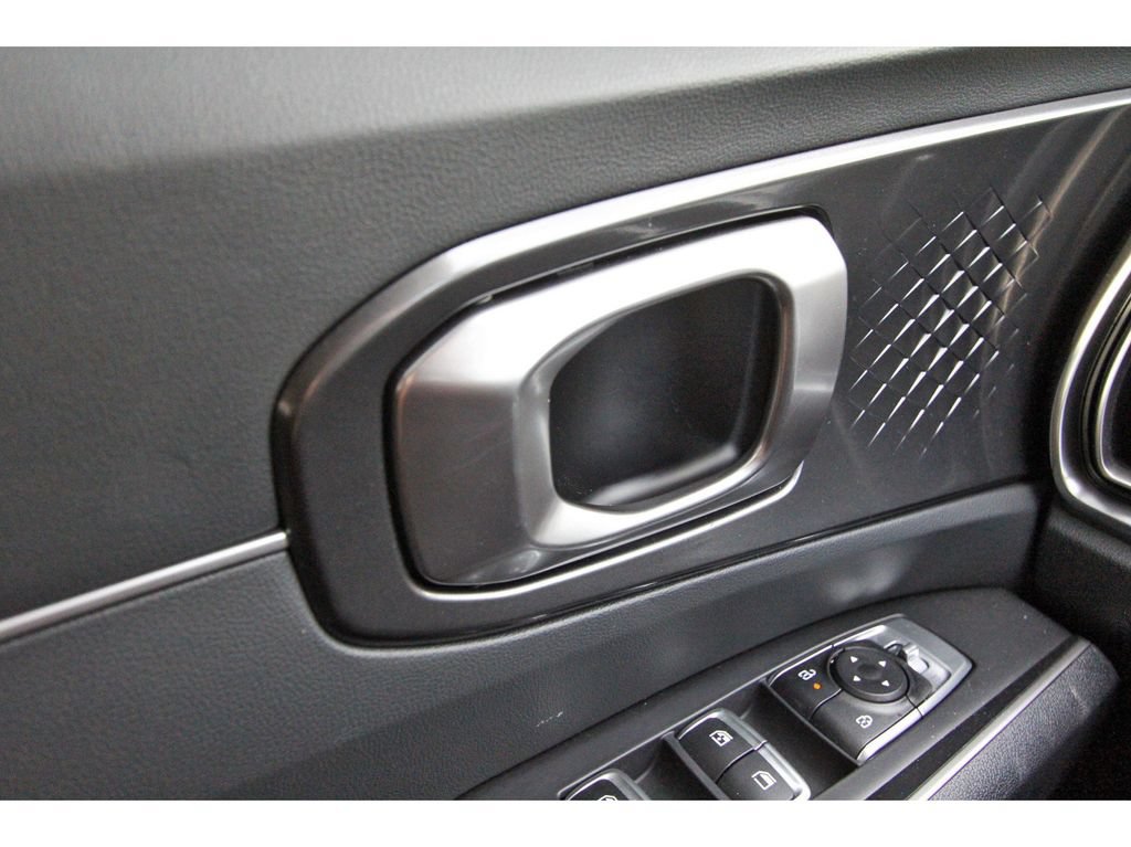 Certified 2026 Kia Sorento LX FWD image 21