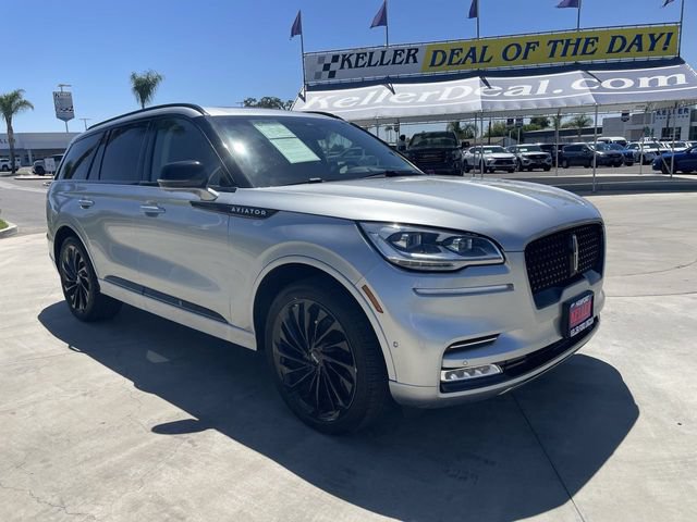 Used 2023 Lincoln Aviator Reserve w/ Equipment Group 201A AWD/4WD image 2