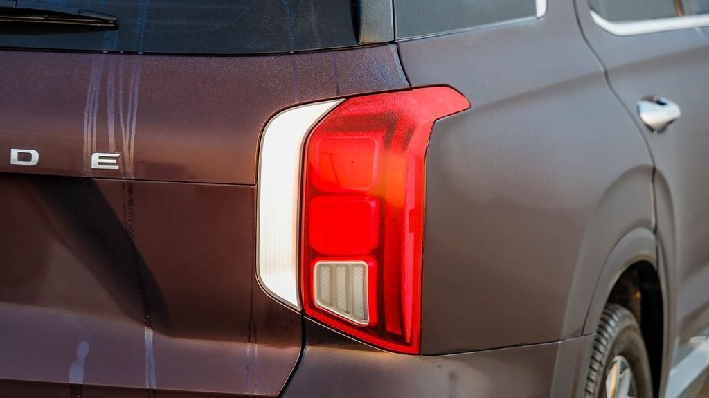 Used 2023 Hyundai Palisade Calligraphy image 10