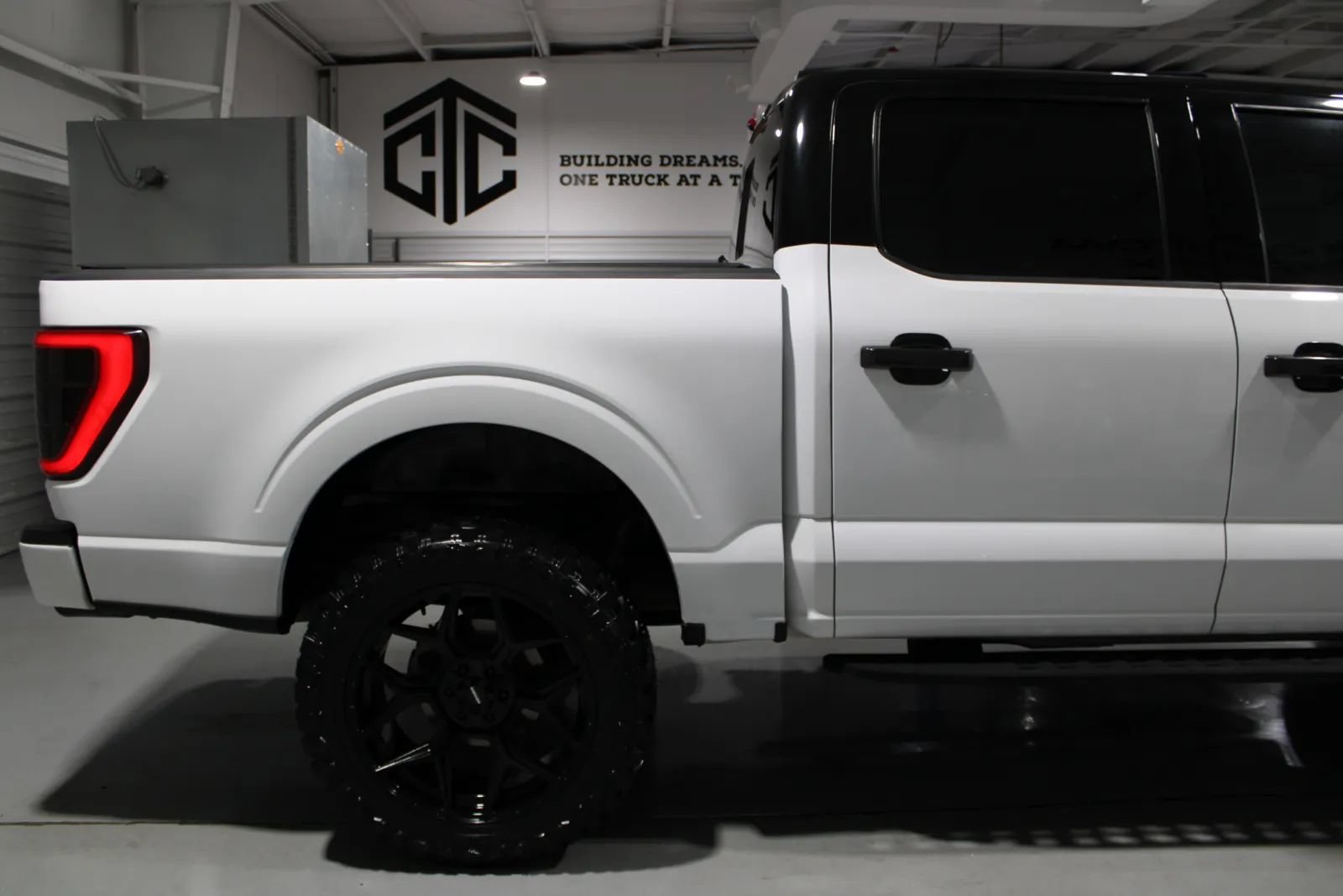 Used 2023 Ford F150 Tremor w/ Equipment Group 402A High AWD/4WD image 29