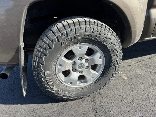 Used 2012 Toyota Tacoma 4x4 Double Cab image 31