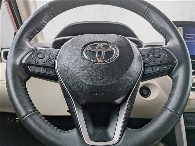 Used 2024 Toyota Corolla Cross XLE w/ Convenience Package image 14