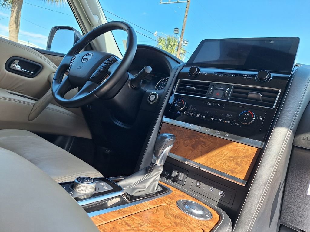 Used 2023 Nissan Armada SL image 29