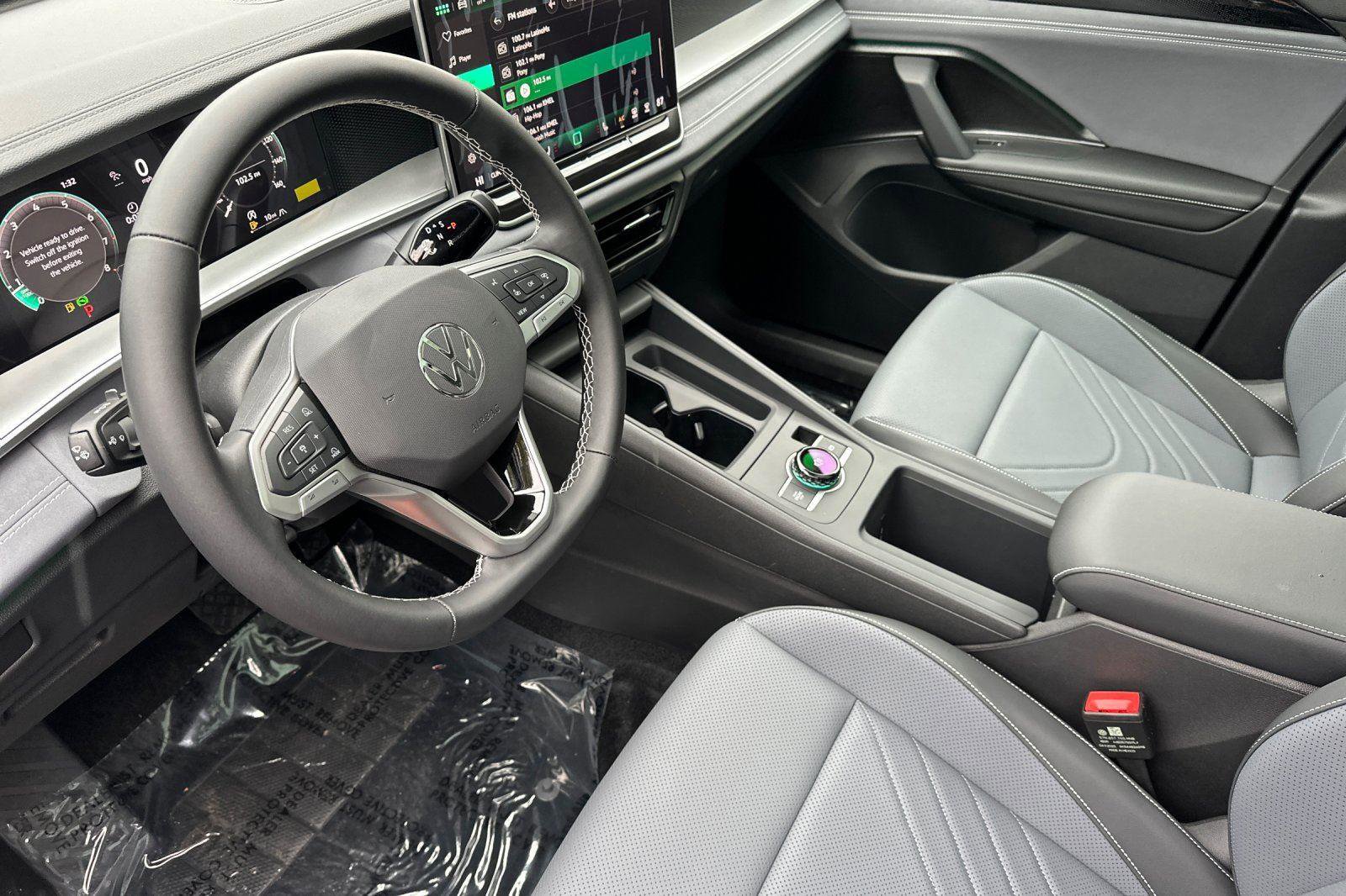 New 2026 Volkswagen Tiguan SE AWD/4WD image 9