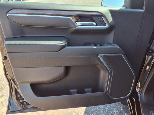 Used 2025 Chevrolet Silverado 1500 LT image 42