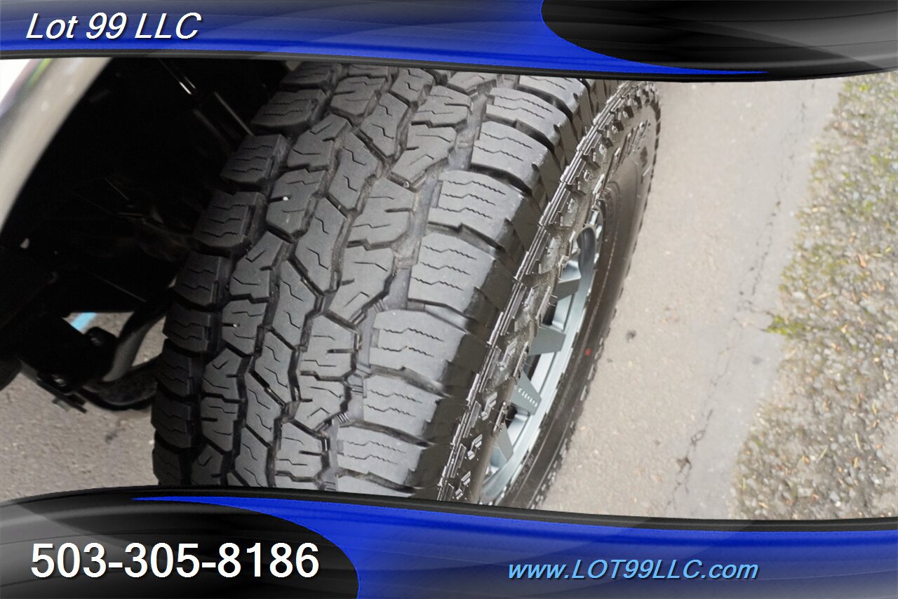 Used 1998 Chevrolet Suburban LT AWD/4WD image 4