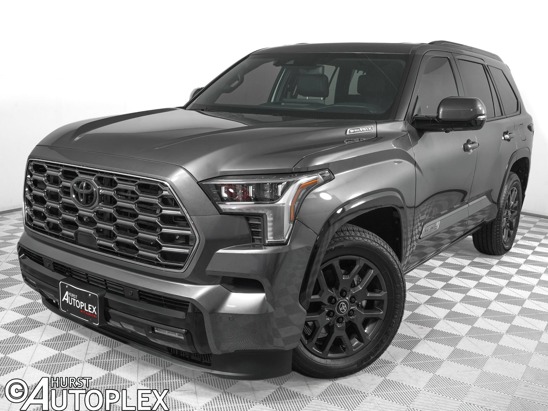 Used 2026 Toyota Sequoia Platinum AWD/4WD image 1