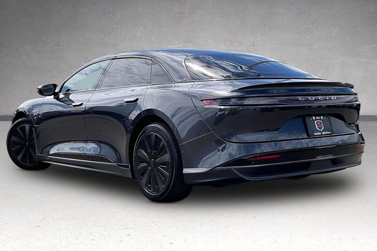 Used 2024 Lucid Air Pure RWD image 32