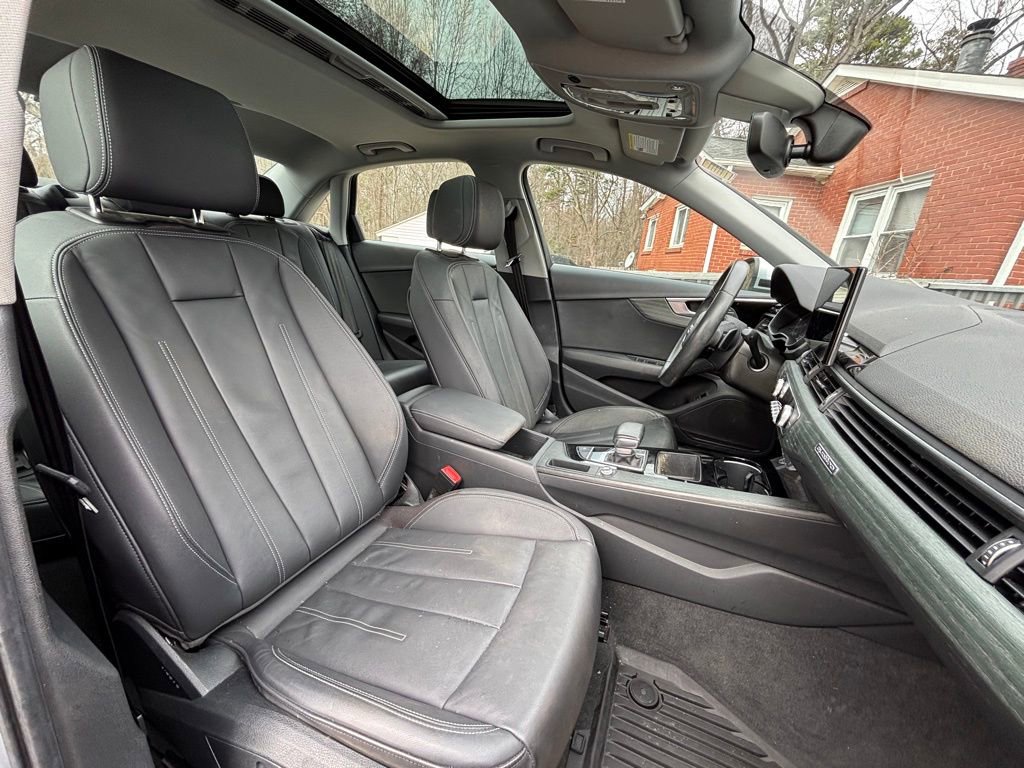 Used 2021 Audi A4 2.0T Premium w/ Convenience Package image 11