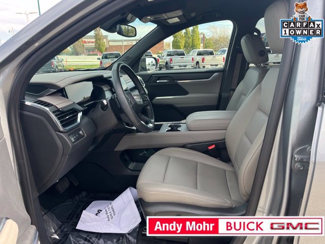 Used 2024 GMC Acadia Elevation w/ Luxury Package FWD image 16