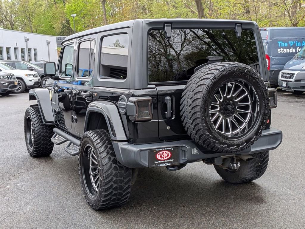 Used 2020 Jeep Wrangler Unlimited Sahara w/ Dual Top Group AWD/4WD image 8