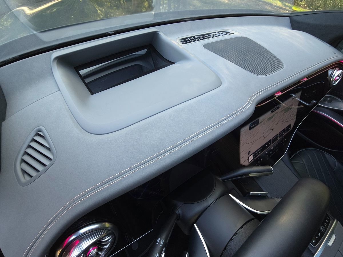 Used 2023 Mercedes-Benz EQS 580 4MATIC SUV image 11
