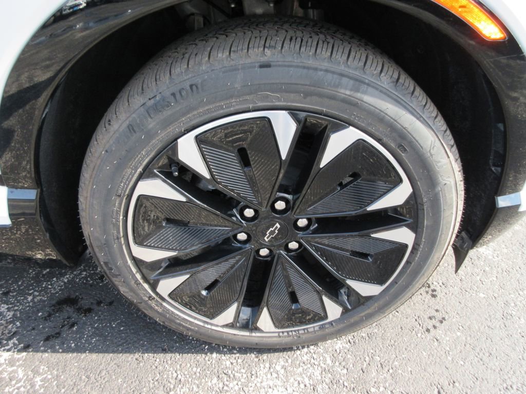 New 2026 Chevrolet Blazer EV RS image 9