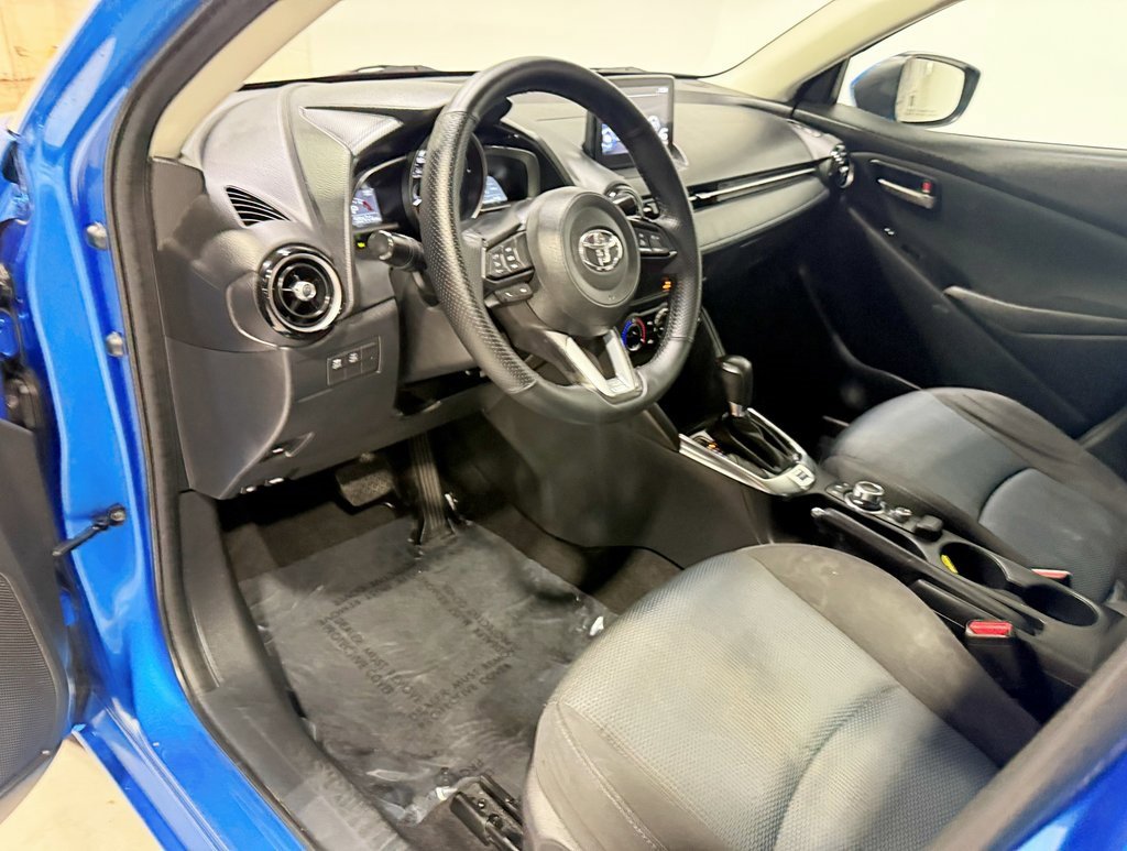Used 2020 Toyota Yaris LE image 21