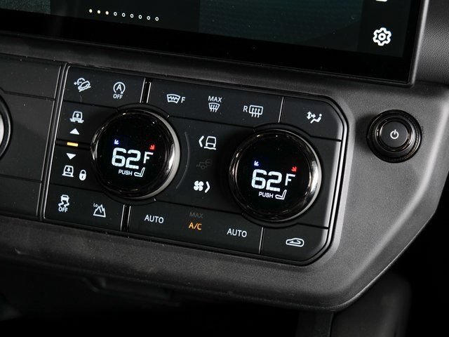 New 2026 Land Rover Defender 110 AWD/4WD image 14