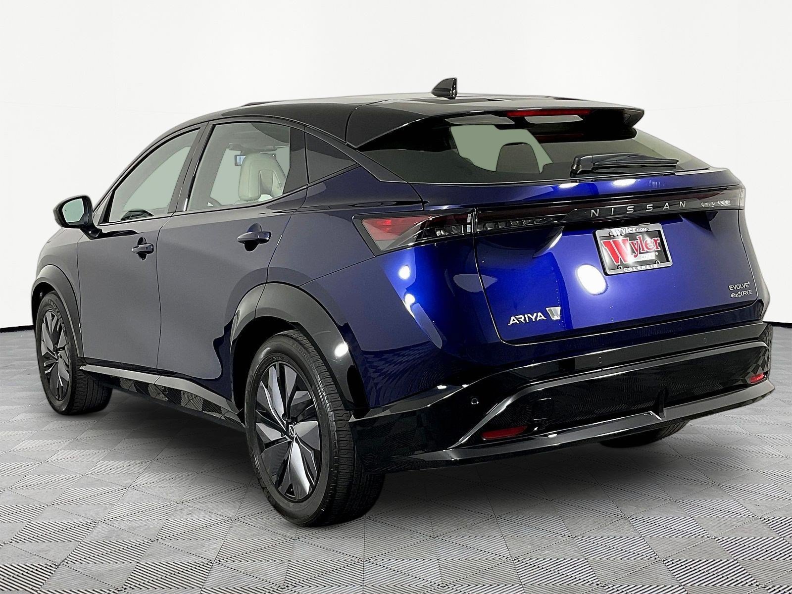 Certified 2023 Nissan Ariya AWD image 4