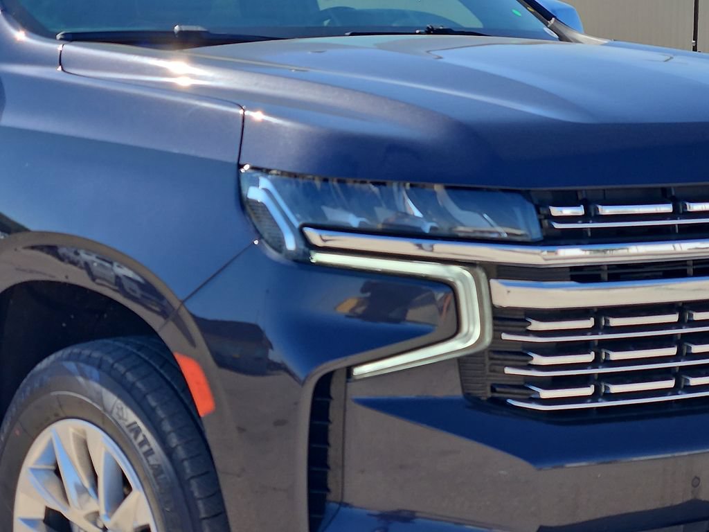 Used 2022 Chevrolet Suburban Premier RWD image 8